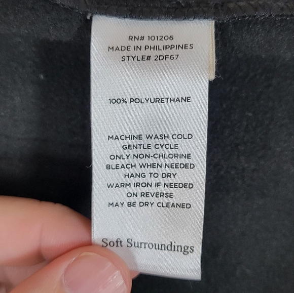 Soft Surroundings Black Vegan Leather High Rise Pants Size 10 - Picture 5 of 9